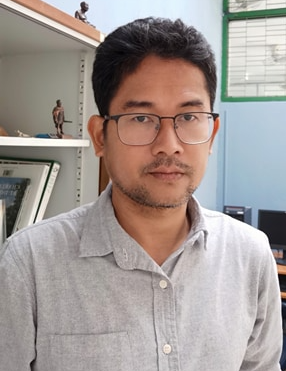 Asst. Prof. Dr.Wirot Kesonbua